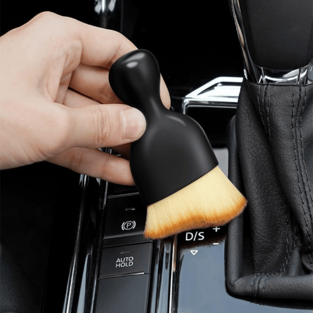 Car Dashboard Cleaning Brush – Compact Soft Bristle Dust Remover for Vehicle Interior